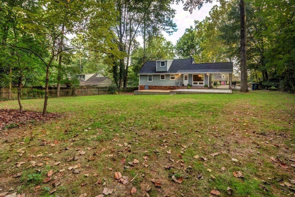 3. Single Family Homes for Sale at 2578 Ridgewood Terrace Atlanta, Georgia 30318 United States