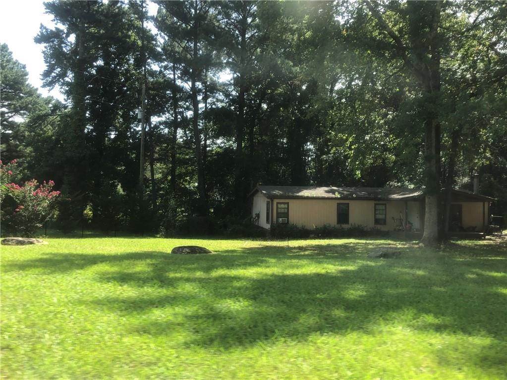 12. Single Family Homes for Sale at 1405 Rock Springs Road Buford, Georgia 30519 United States