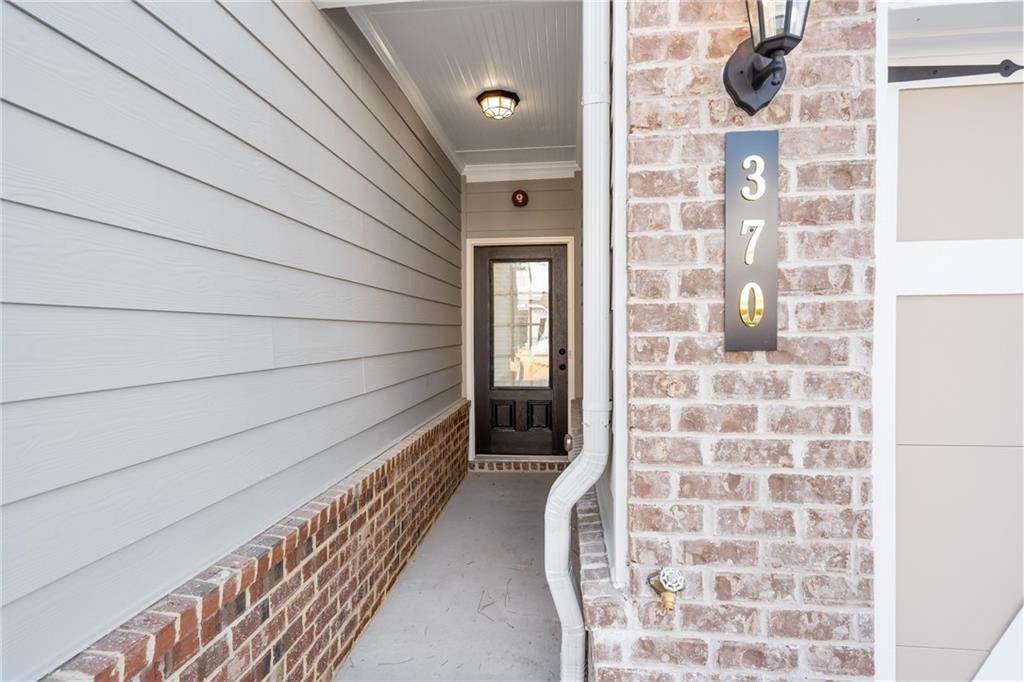 4. Townhouse for Sale at 203 Yellowwood Way 26 Woodstock, Georgia 30188 United States