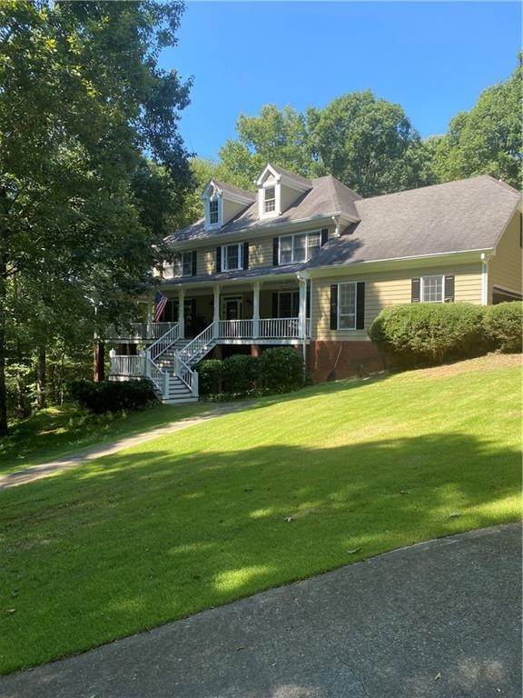 7. Single Family Homes for Sale at 350 Chase Drive Lawrenceville, Georgia 30043 United States