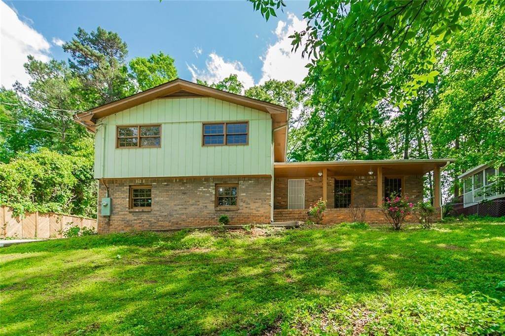 Single Family Homes for Sale at 4661 Fountainhead Drive Stone Mountain, Georgia 30083 United States