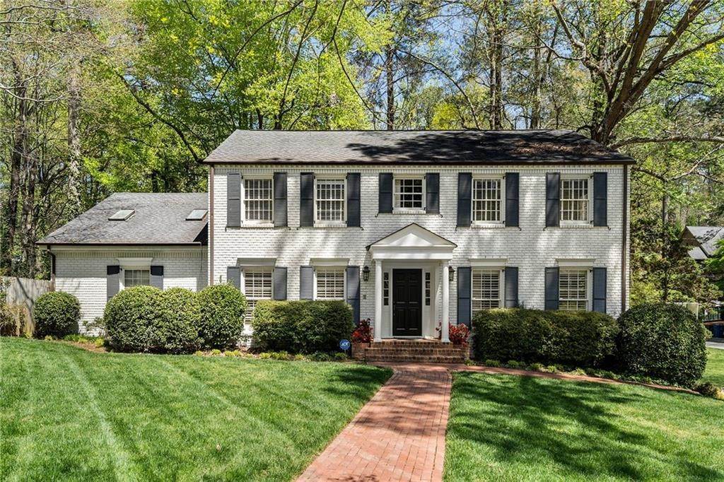 Single Family Homes for Sale at 2955 Rhodenhaven Drive Atlanta, Georgia 30327 United States