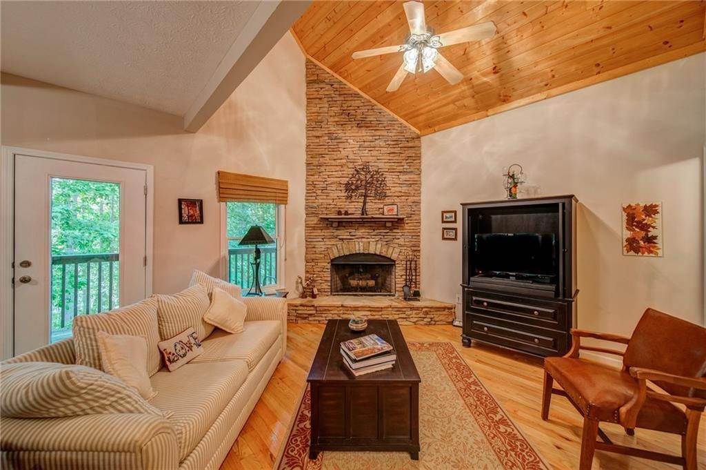 10. Single Family Homes for Sale at 91 Rocktree Overlook Dahlonega, Georgia 30533 United States