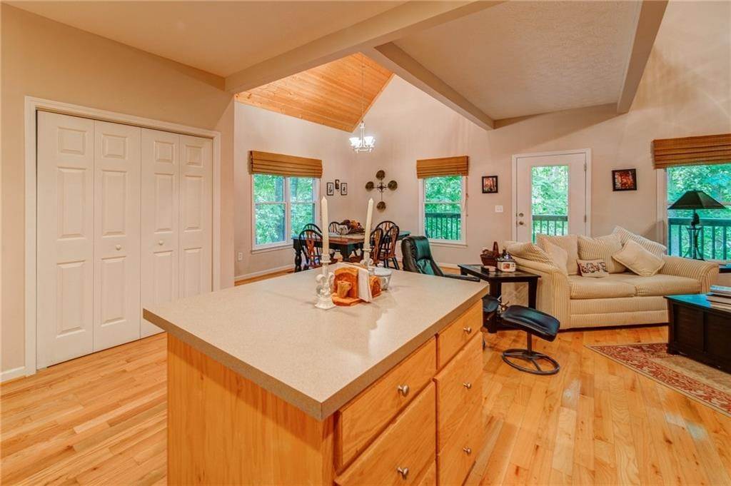 19. Single Family Homes for Sale at 91 Rocktree Overlook Dahlonega, Georgia 30533 United States