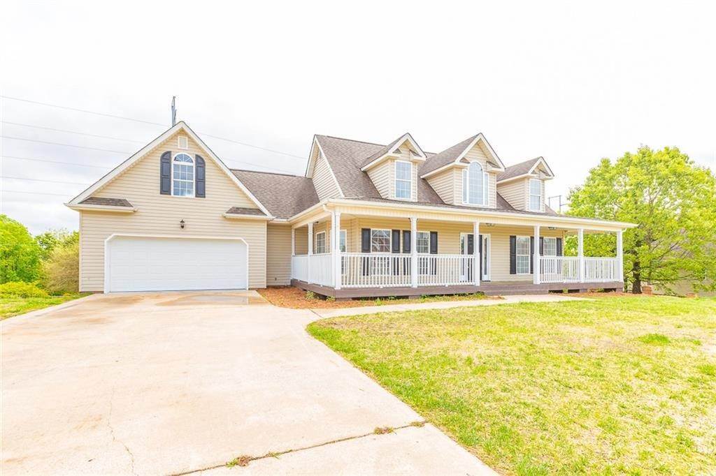 Single Family Homes per Vendita alle ore 200 Cloudcrest Drive Rossville, Georgia 30741 Stati Uniti