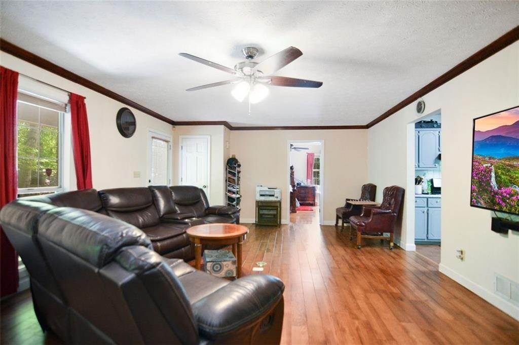 7. Single Family Homes for Sale at 5295 Ridge Road Douglasville, Georgia 30134 United States