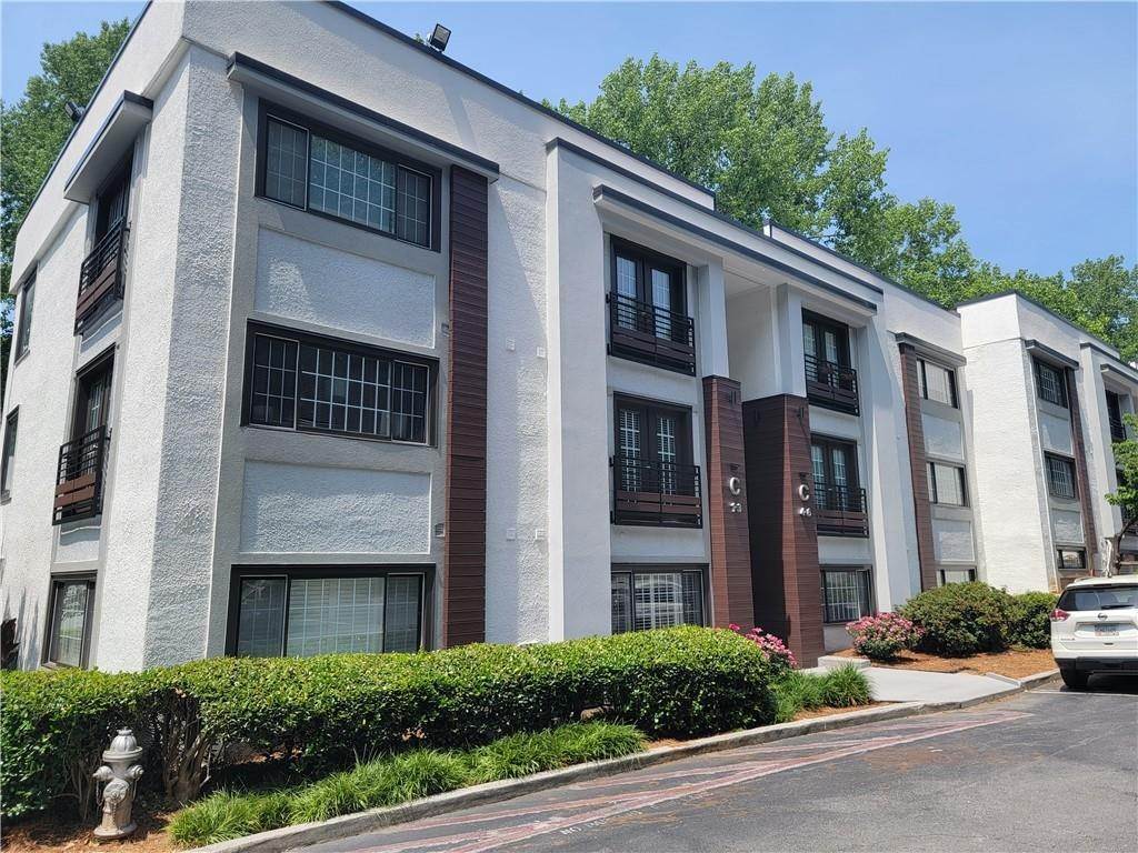 2. Condominiums for Sale at 1445 Monroe Drive F2 Atlanta, Georgia 30324 United States