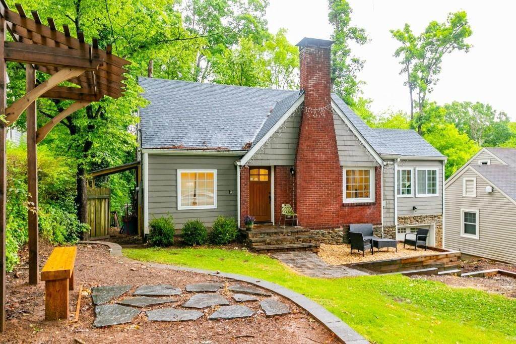 Single Family Homes для того Продажа на 1823 Montrose Drive East Point, Джорджия 30344 Соединенные Штаты
