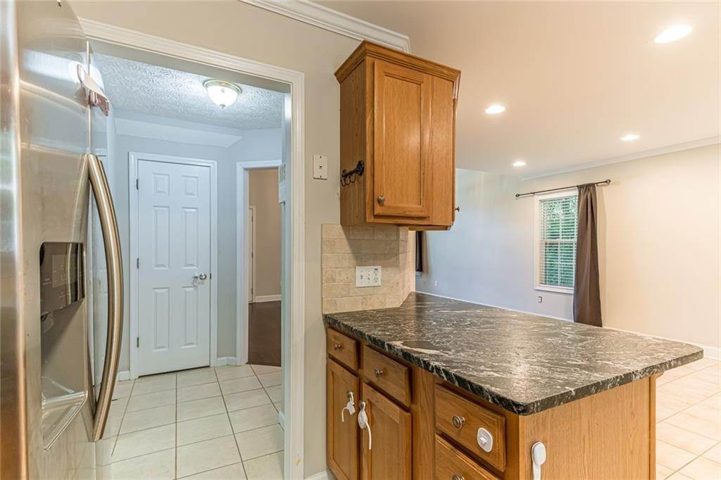 13. Single Family Homes for Sale at 372 ASHTON Way Winder, Georgia 30680 United States