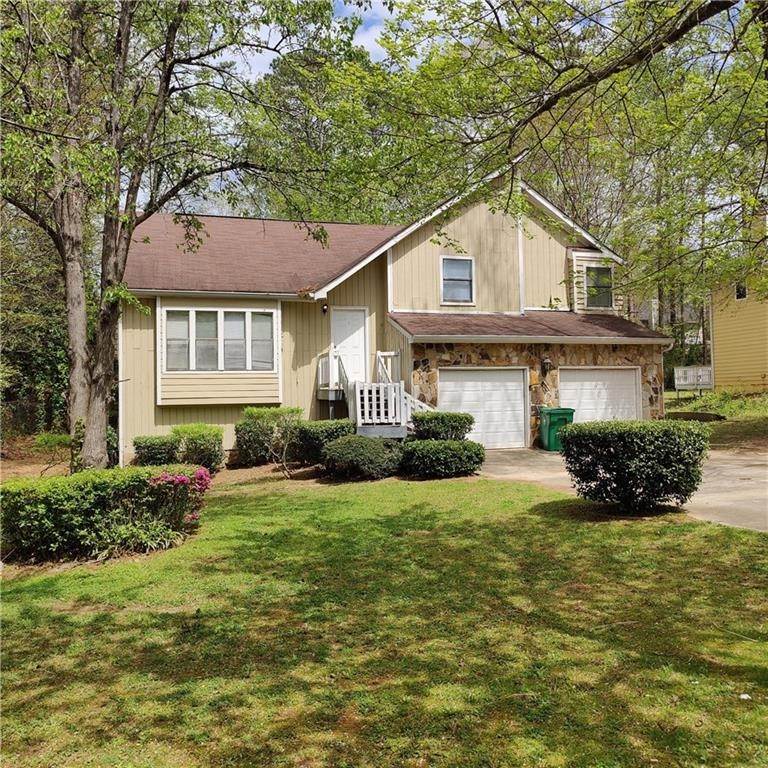 3. Single Family Homes for Sale at 4608 High Gate Lane Lithonia, Georgia 30038 United States