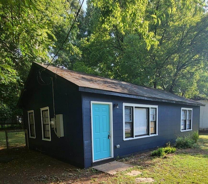 Single Family Homes for Sale at 352 E Park Avenue Hope Hull, Alabama 36110 United States