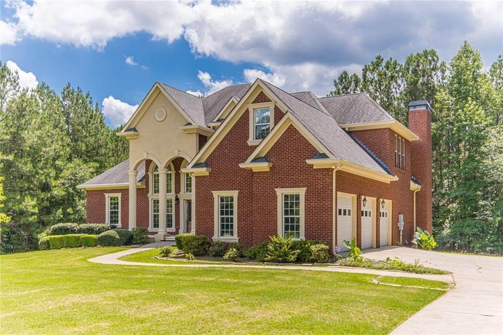 2. Single Family Homes for Sale at 630 Antrim Glen Road Hoschton, Georgia 30548 United States