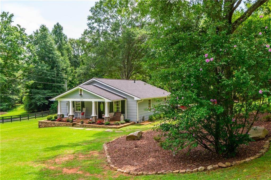 9. Single Family Homes for Sale at 1008 Arnold Mill Road Woodstock, Georgia 30188 United States