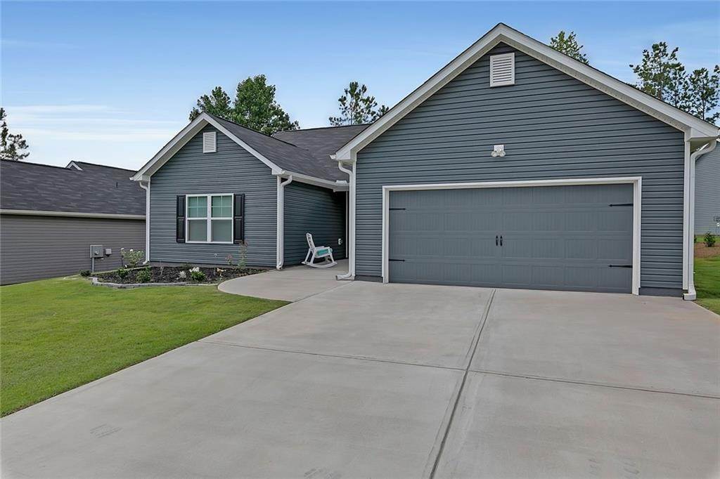 2. Single Family Homes for Sale at 202 Glacier Court Carrollton, Georgia 30117 United States