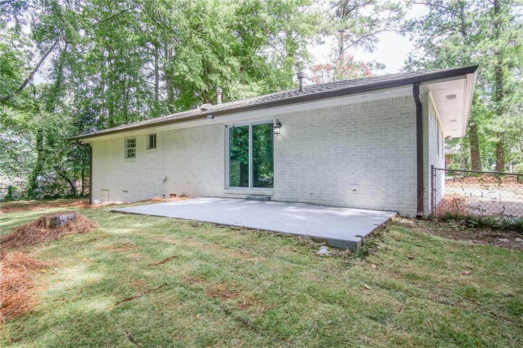 7. Single Family Homes for Sale at 2643 Bull Run Drive Decatur, Georgia 30034 United States