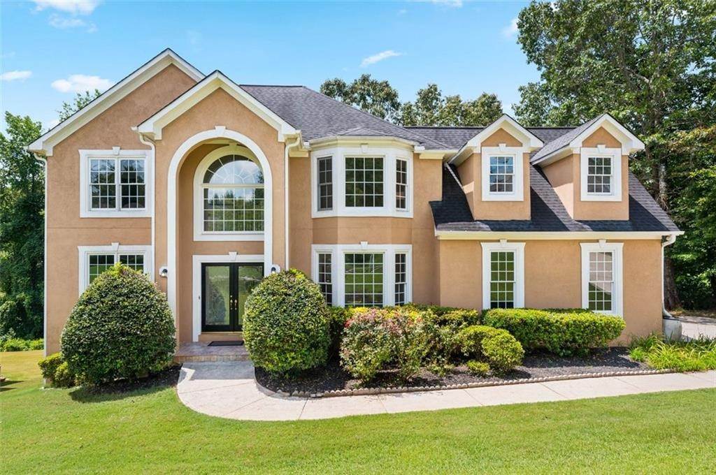 1. Single Family Homes for Sale at 4960 Highland Lake Drive Atlanta, Georgia 30349 United States