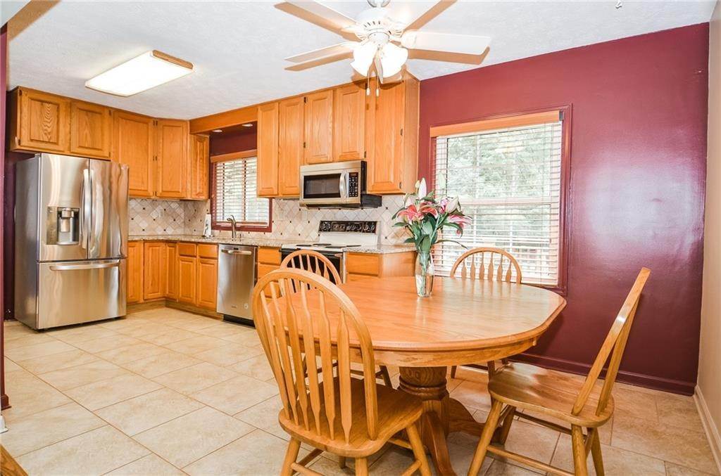 16. Single Family Homes for Sale at 3179 Lavista Road Decatur, Georgia 30033 United States