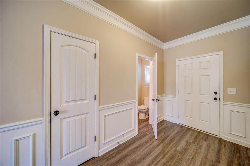 2. Townhouse for Sale at 639 Oakside Place Acworth, Georgia 30312 United States