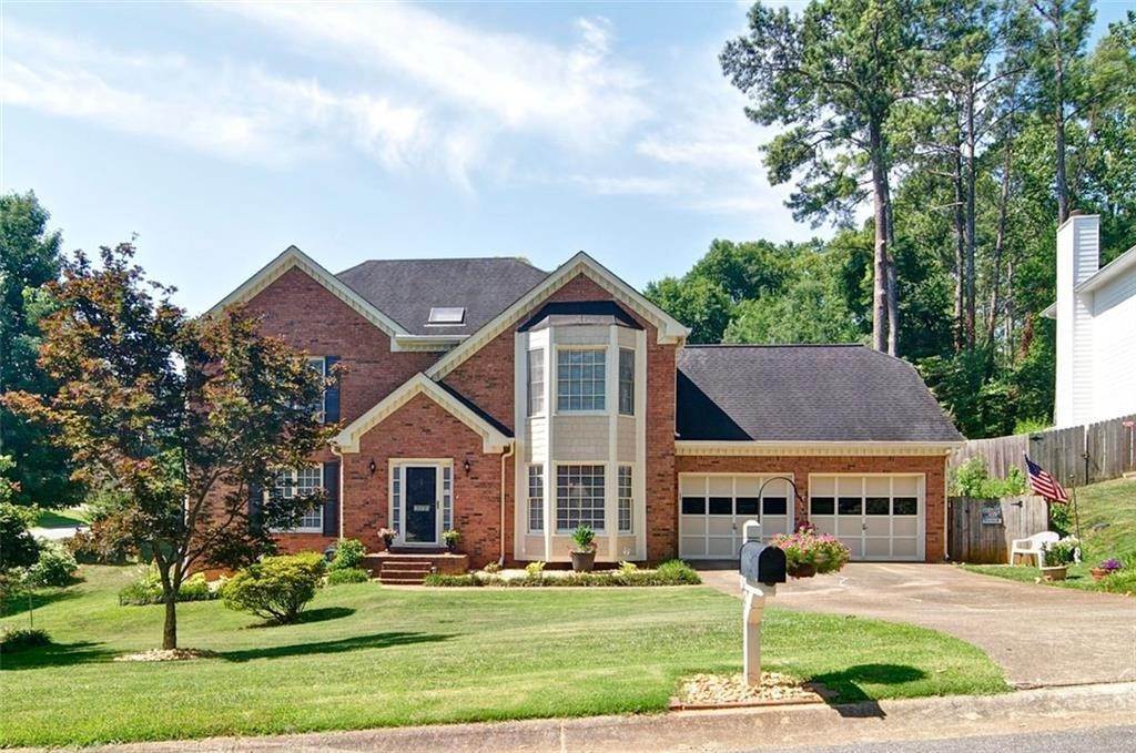 1. Single Family Homes for Sale at 2099 Glenridge Court Marietta, Georgia 30062 United States
