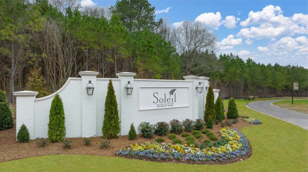 16. Single Family Homes for Sale at 423 Southland Circle Canton, Georgia 30115 United States