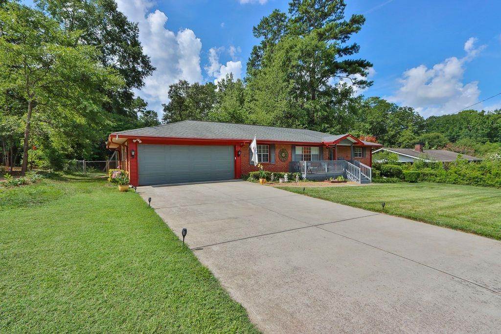 2. Single Family Homes for Sale at 2602 Crockett Drive Marietta, Georgia 30067 United States