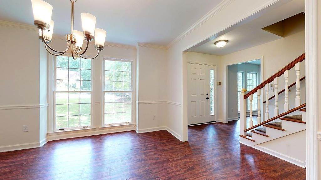 7. Single Family Homes for Sale at 5071 Greystone Place Douglasville, Georgia 30135 United States