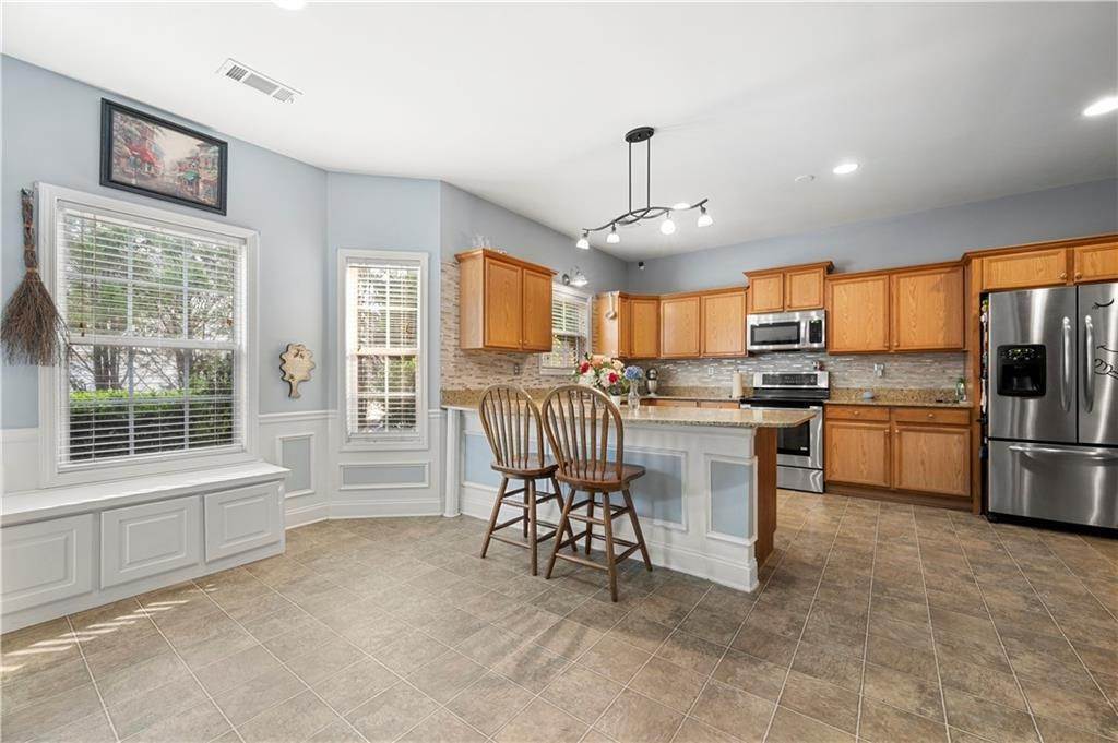 19. Single Family Homes for Sale at 4432 Circassian Place Gainesville, Georgia 30507 United States