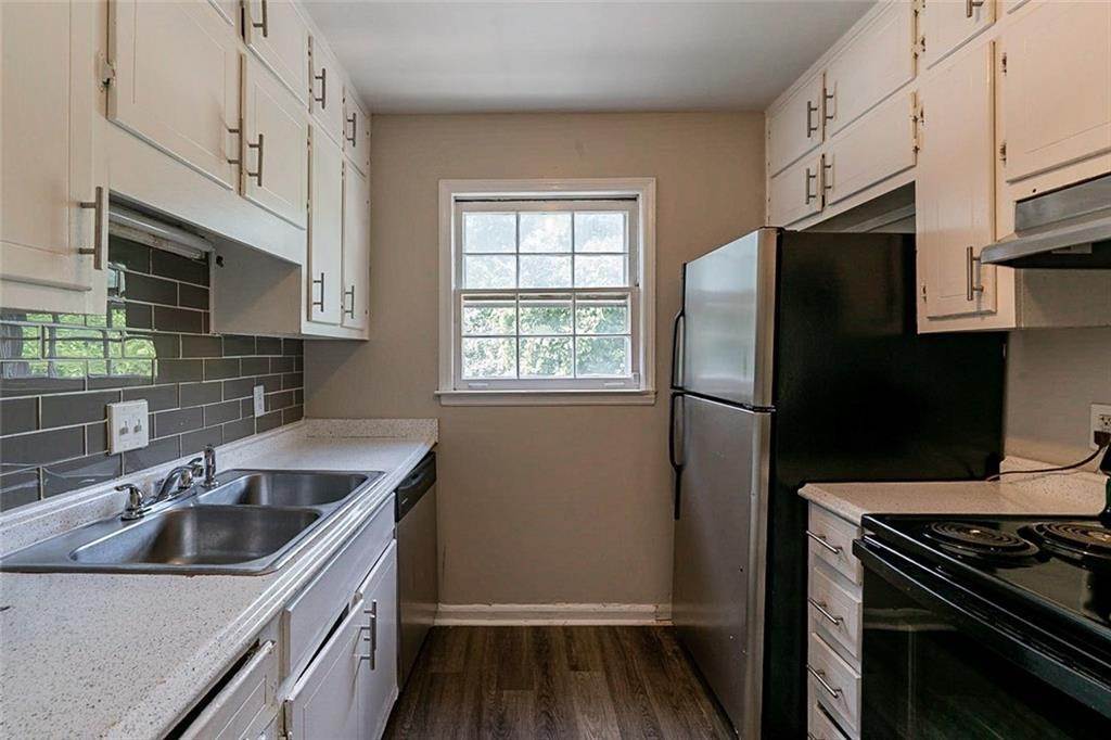 2. Townhouse for Sale at 4500 Shannon Boulevard 11D Union City, Georgia 30291 United States