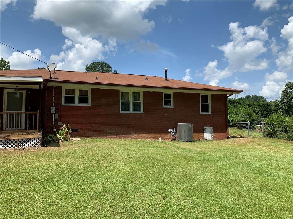 4. Single Family Homes for Sale at 2313 Cedar Terrace Road Lithia Springs, Georgia 30122 United States