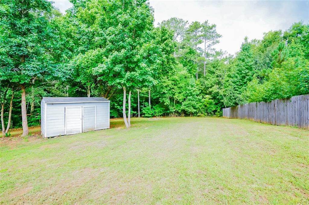 20. Single Family Homes for Sale at 1325 King Mill Road McDonough, Georgia 30252 United States