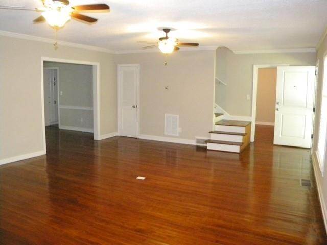 5. Single Family Homes for Sale at 1752 Laurelwood Drive Atlanta, Georgia 30311 United States