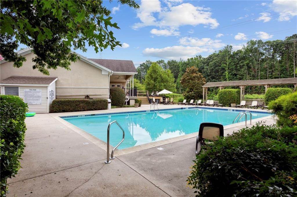 15. Condominiums for Sale at 9003 Wingate Way Sandy Springs, Georgia 30350 United States