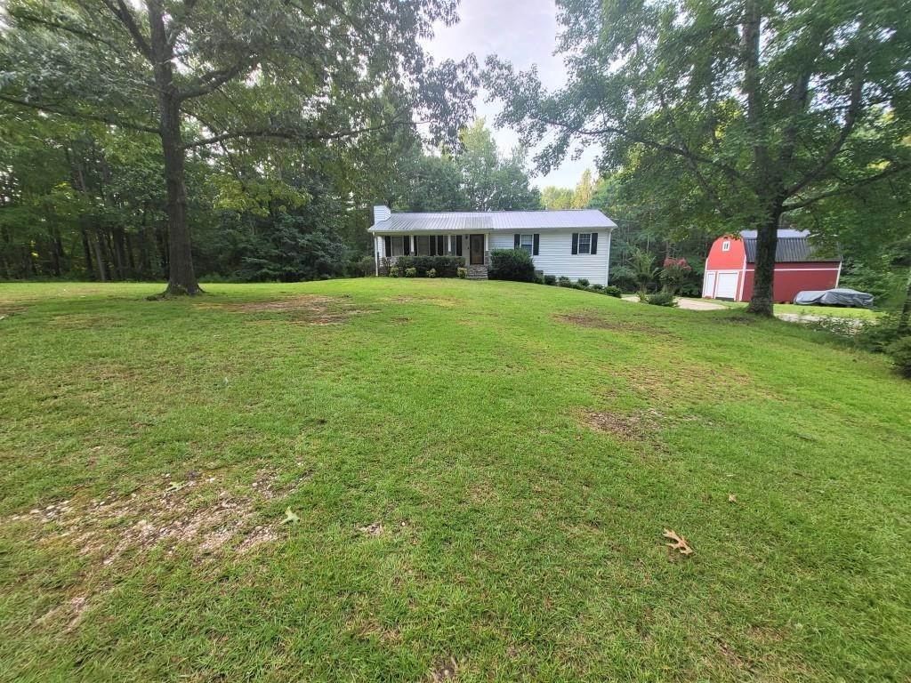 7. Single Family Homes for Sale at 2939 Willow Springs Road Dallas, Georgia 30132 United States