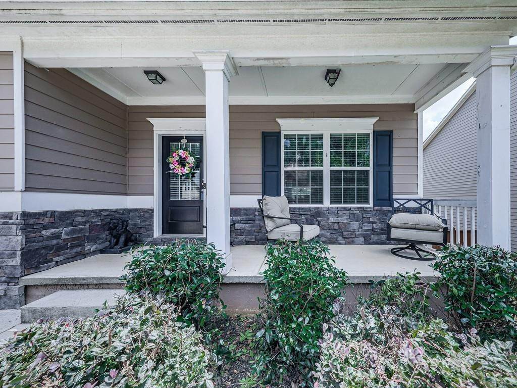 3. Single Family Homes for Sale at 117 Stonewood Creek Drive Dallas, Georgia 30132 United States