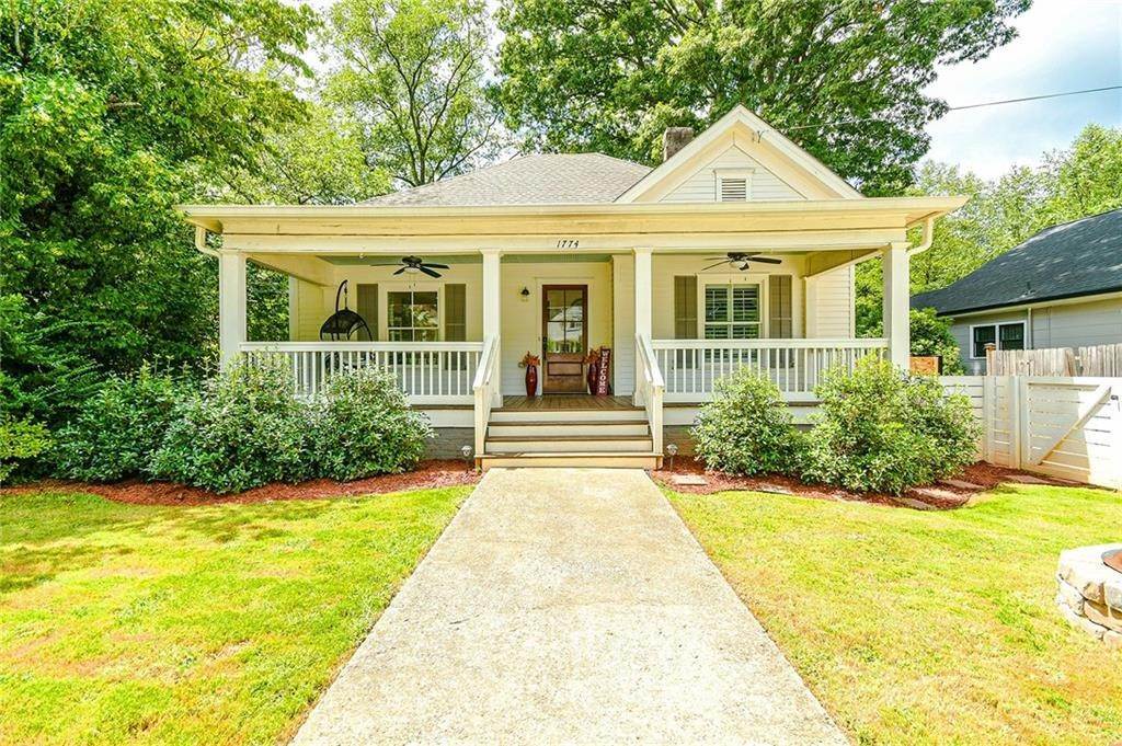 2. Single Family Homes for Sale at 1774 Dorsey Avenue East Point, Georgia 30344 United States