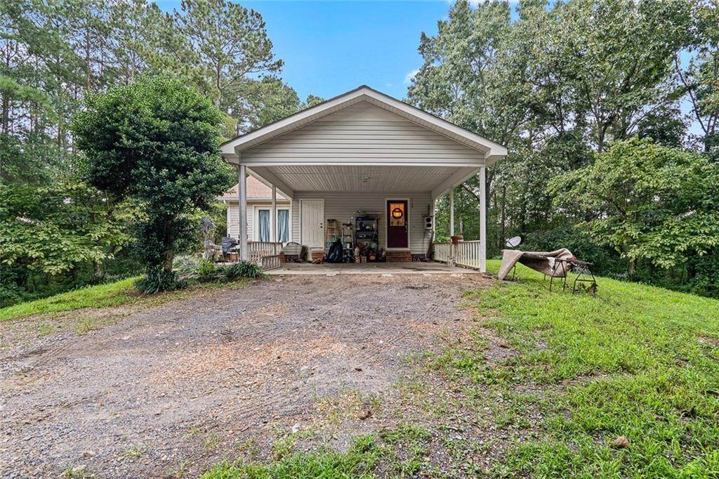4. Single Family Homes for Sale at 1242 Pocket Road Sugar Valley, Georgia 30746 United States