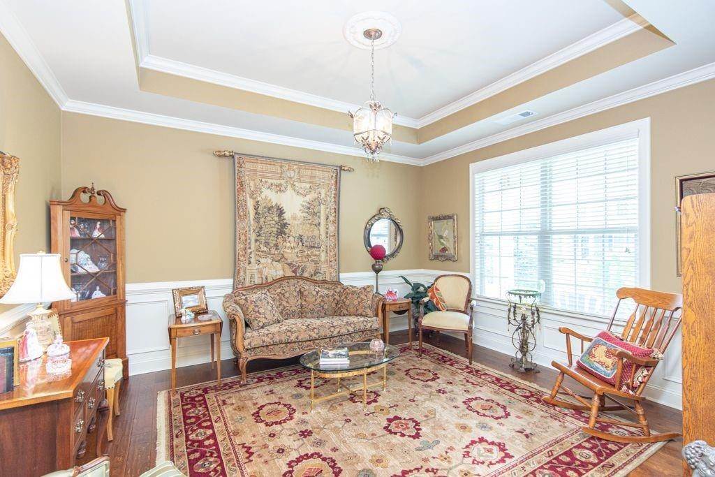 9. Single Family Homes for Sale at 7087 Boathouse Way Flowery Branch, Georgia 30549 United States