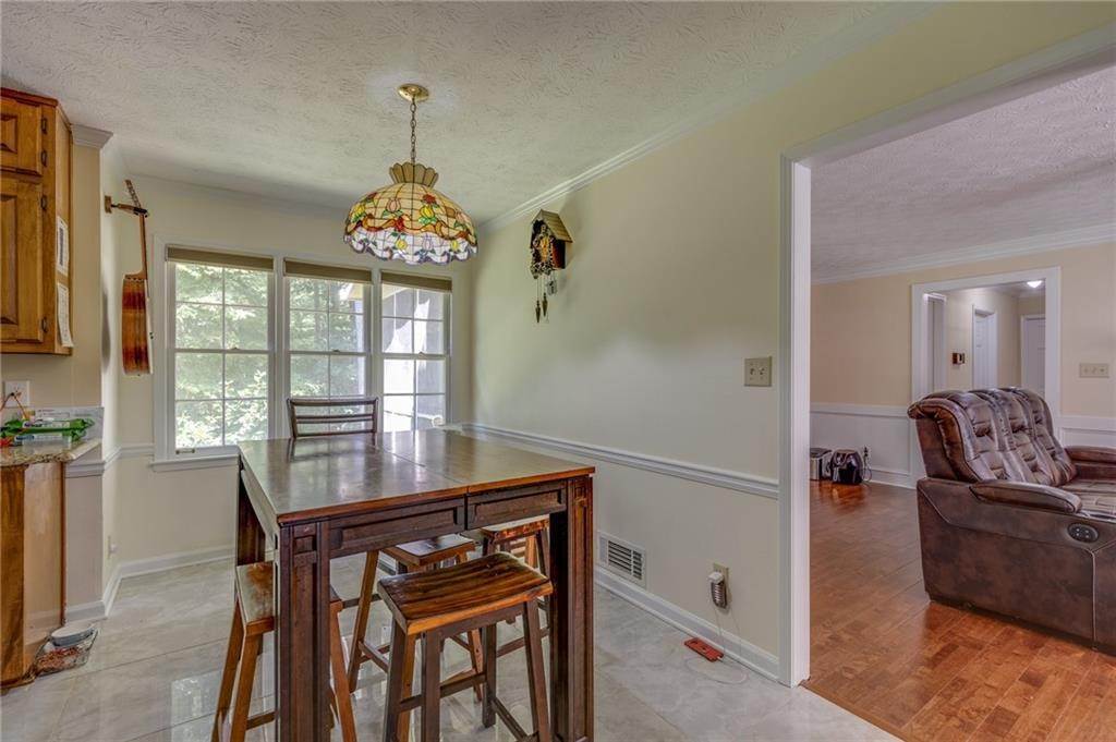 13. Single Family Homes for Sale at 3557 Robinson Court Lawrenceville, Georgia 30044 United States