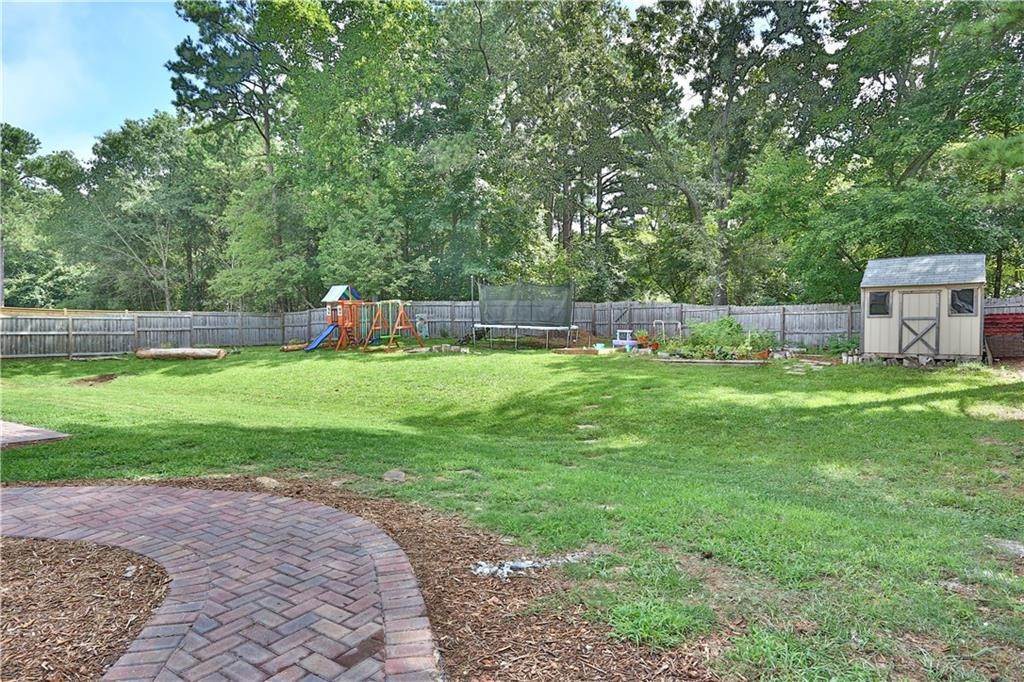 19. Single Family Homes for Sale at 2480 Fortune Drive Dacula, Georgia 30019 United States