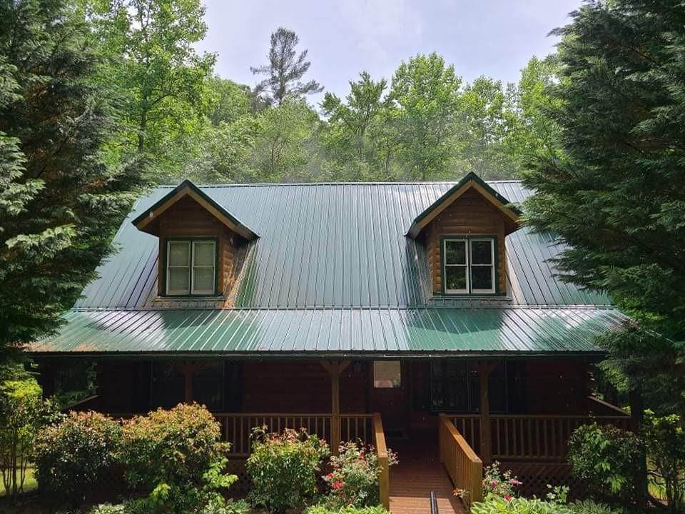 Single Family Homes pour l Vente à 7634 Indian Rock Road Hiawassee, Georgia 30546 États-Unis