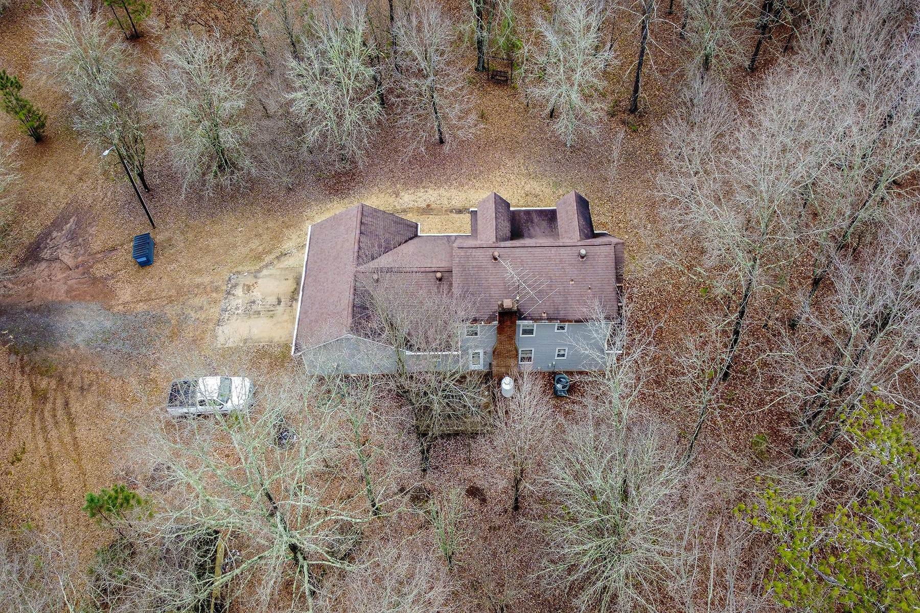 6. Single Family Homes for Sale at 5+/- Beautiful Acres in Highly Sought After Oconee School District 1241 McRees Mill Road Watkinsville, Georgia 30677 United States