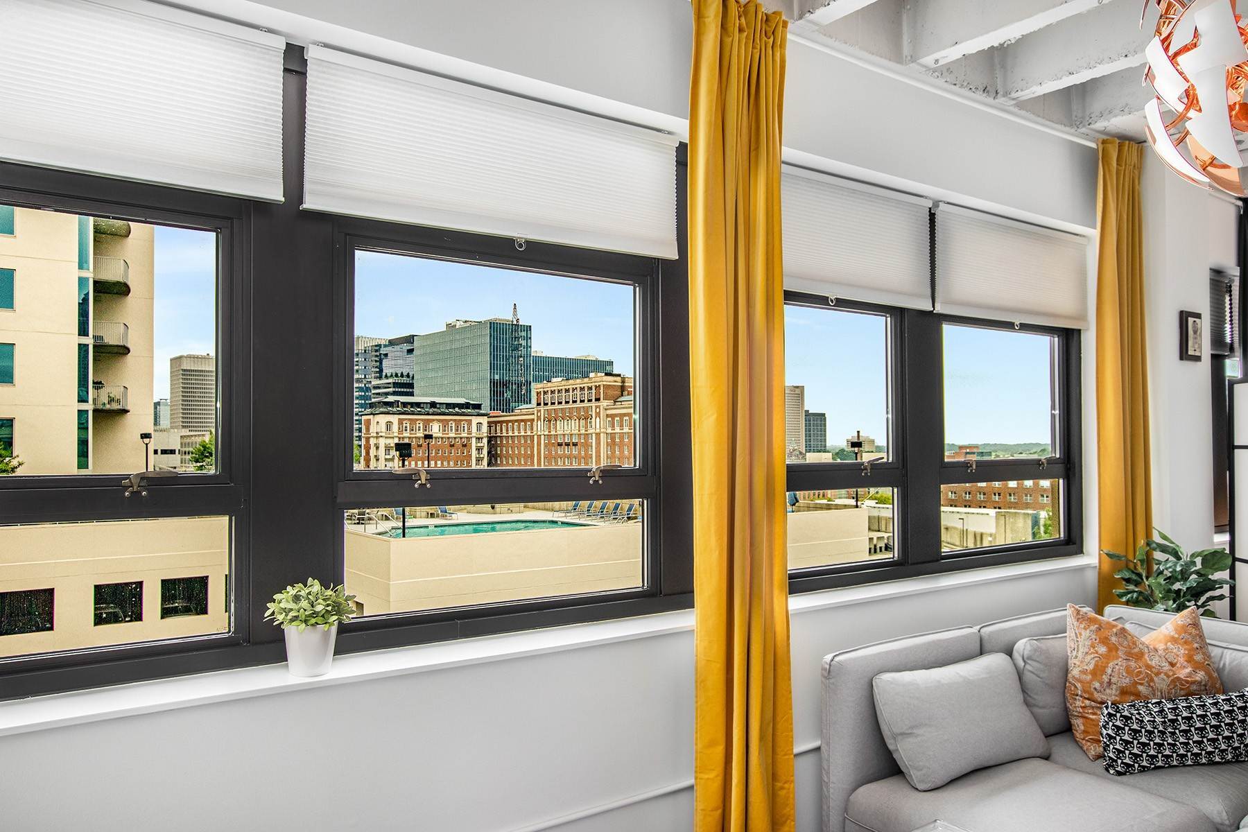 11. Condominiums for Sale at Midtown Top Floor Completely Renovated Loft - Close to Piedmont Park 878 Peachtree Street, No. 832 Atlanta, Georgia 30309 United States