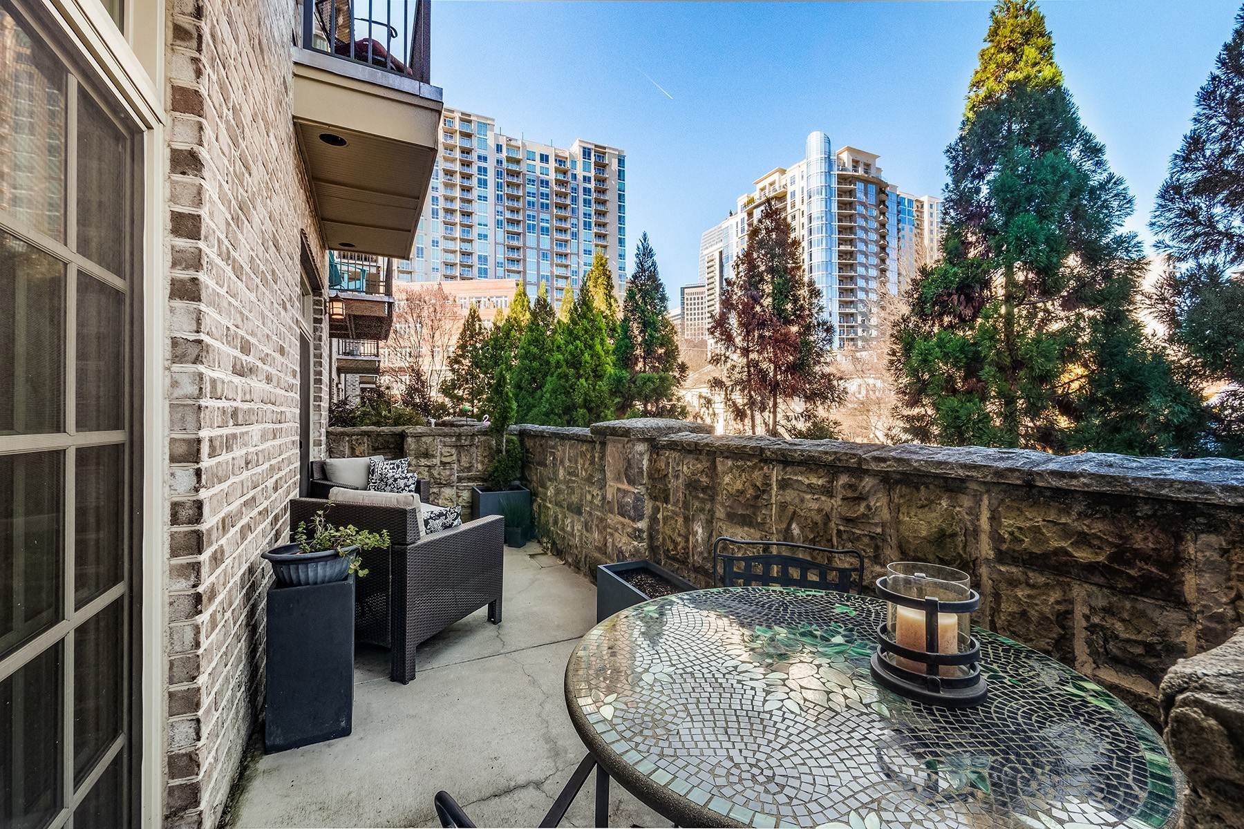 5. Condominiums for Sale at Live on the Park in Midtown 1055 Piedmont Avenue, No. 110 Atlanta, Georgia 30309 United States