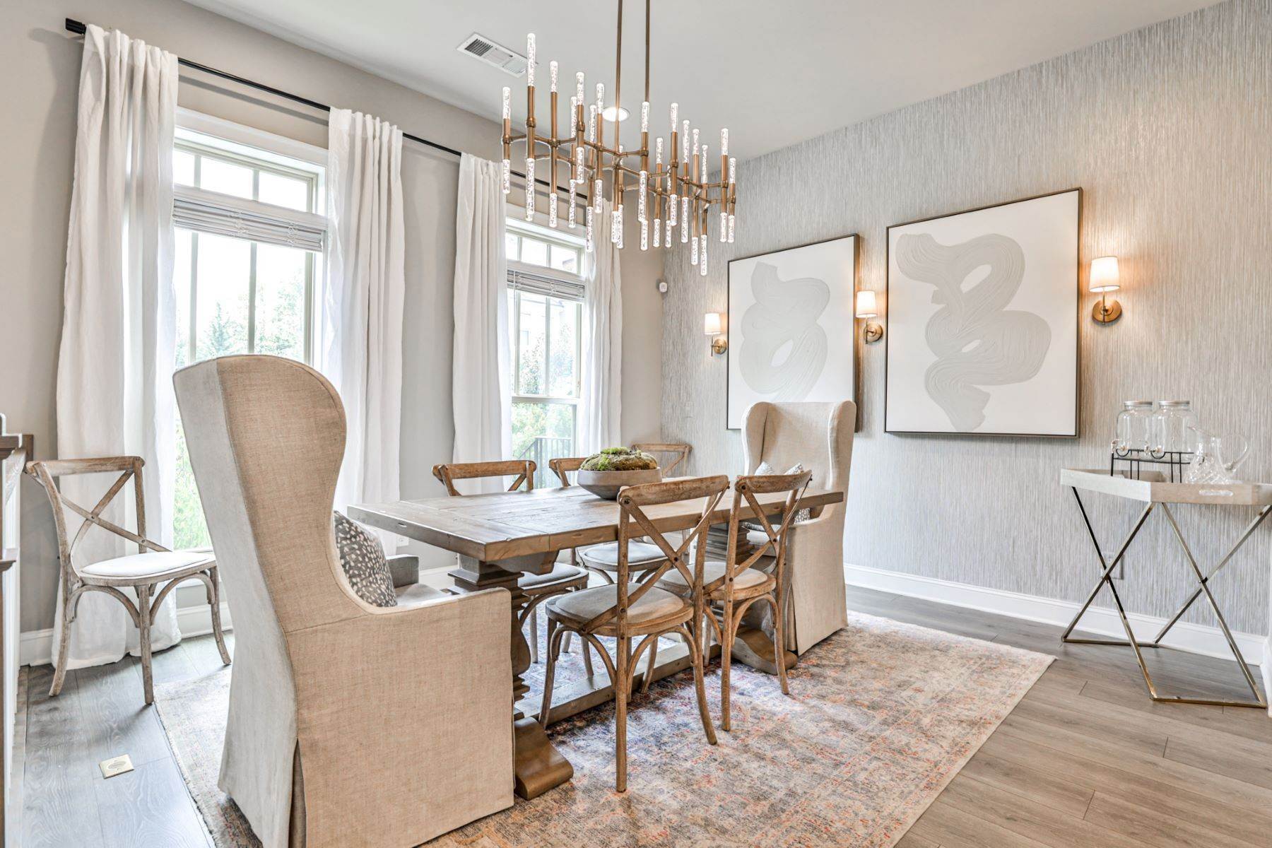 13. Townhouse for Sale at Gorgeous Townhome Exudes Style With High-End Finishes And Upgrades 4303 Parkside Place Atlanta, Georgia 30342 United States
