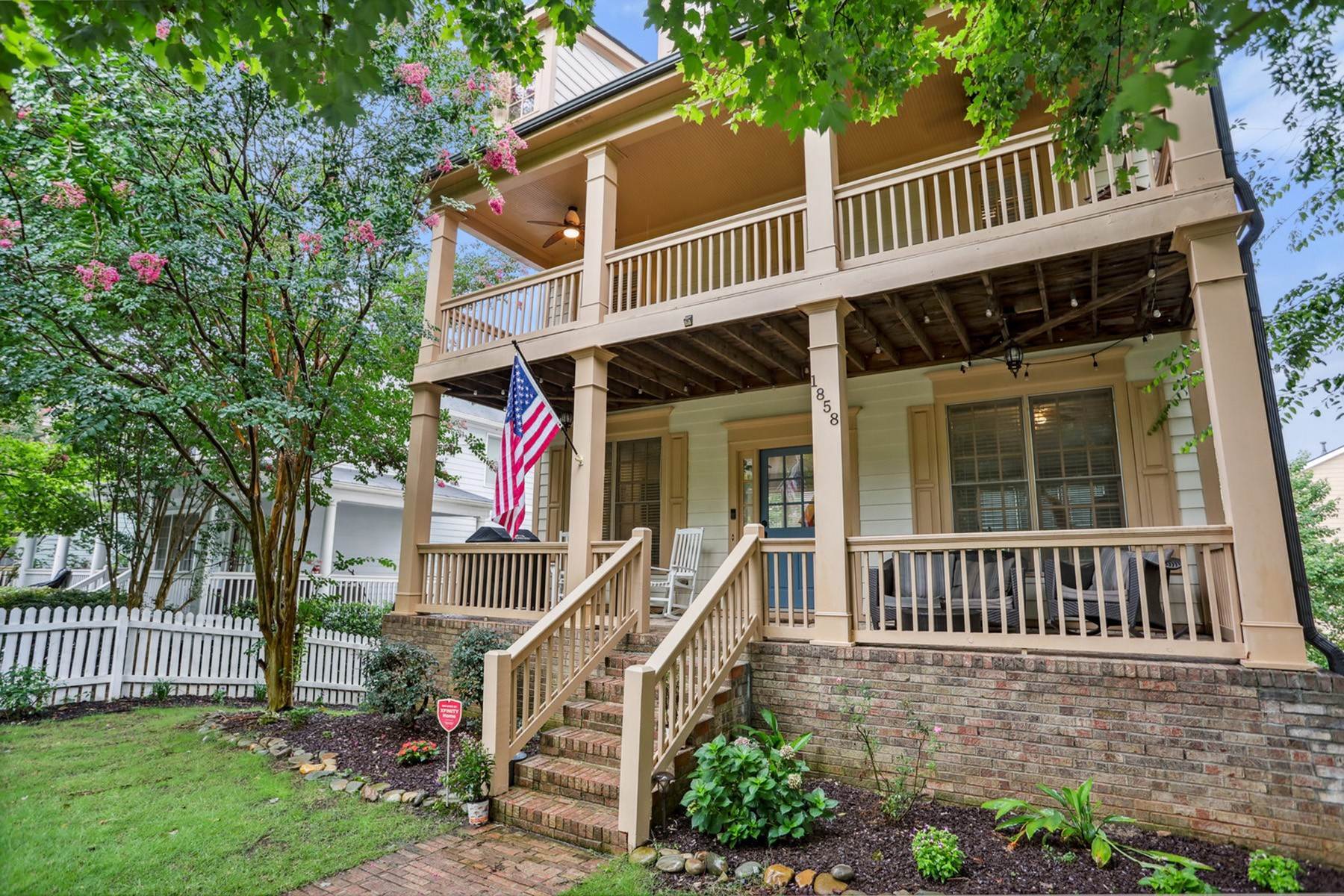 2. Single Family Homes for Sale at Beautiful Home in the Heart of Booming West Midtown 1858 Perry Boulevard NW Atlanta, Georgia 30318 United States