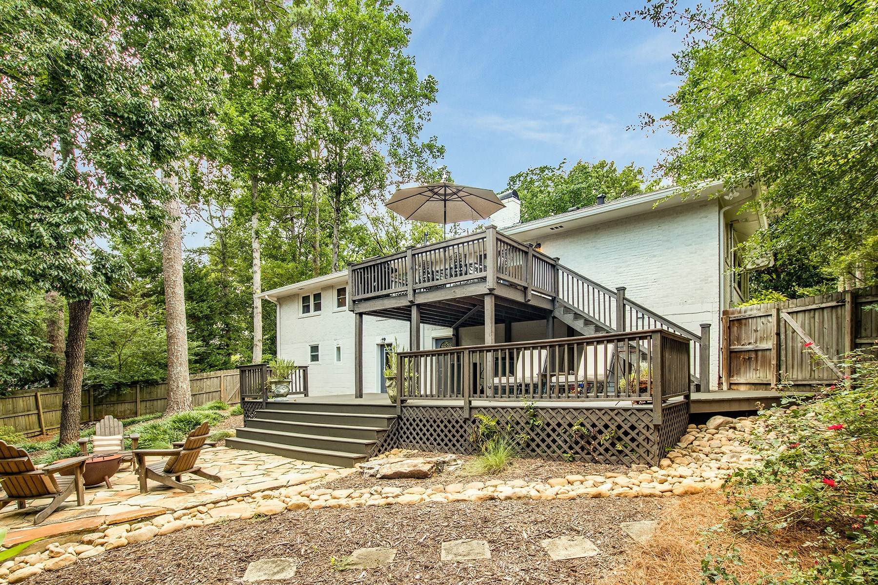 29. Single Family Homes for Sale at Chastain Park Renovated Light And Dairy Open Concept Ranch 101 Mount Paran Road NE Atlanta, Georgia 30342 United States