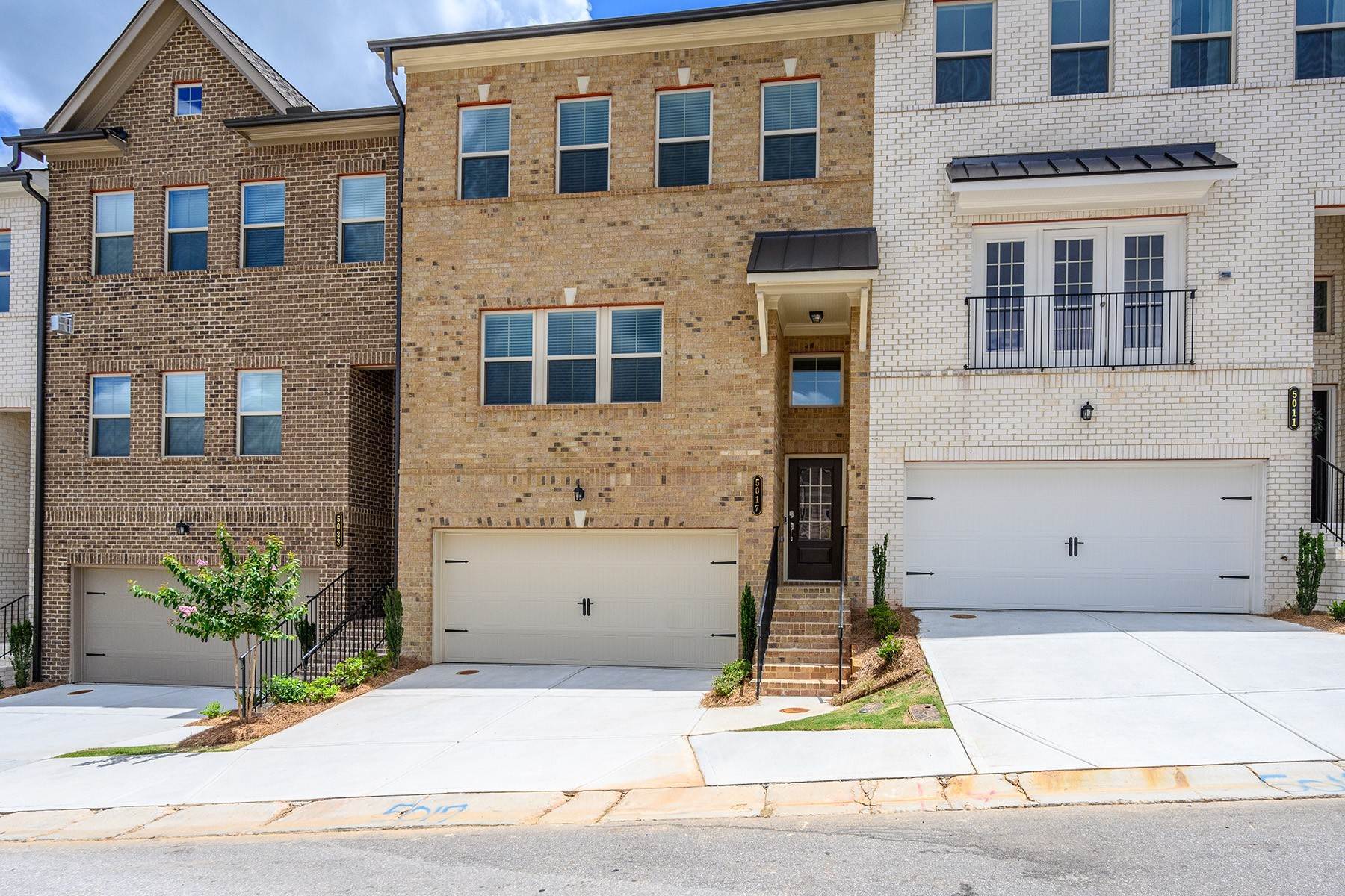 2. Townhouse at Nearly New Townhome with Elevator in Dunwoody Village 5017 Chesterfield Lane Atlanta, Georgia 30338 United States
