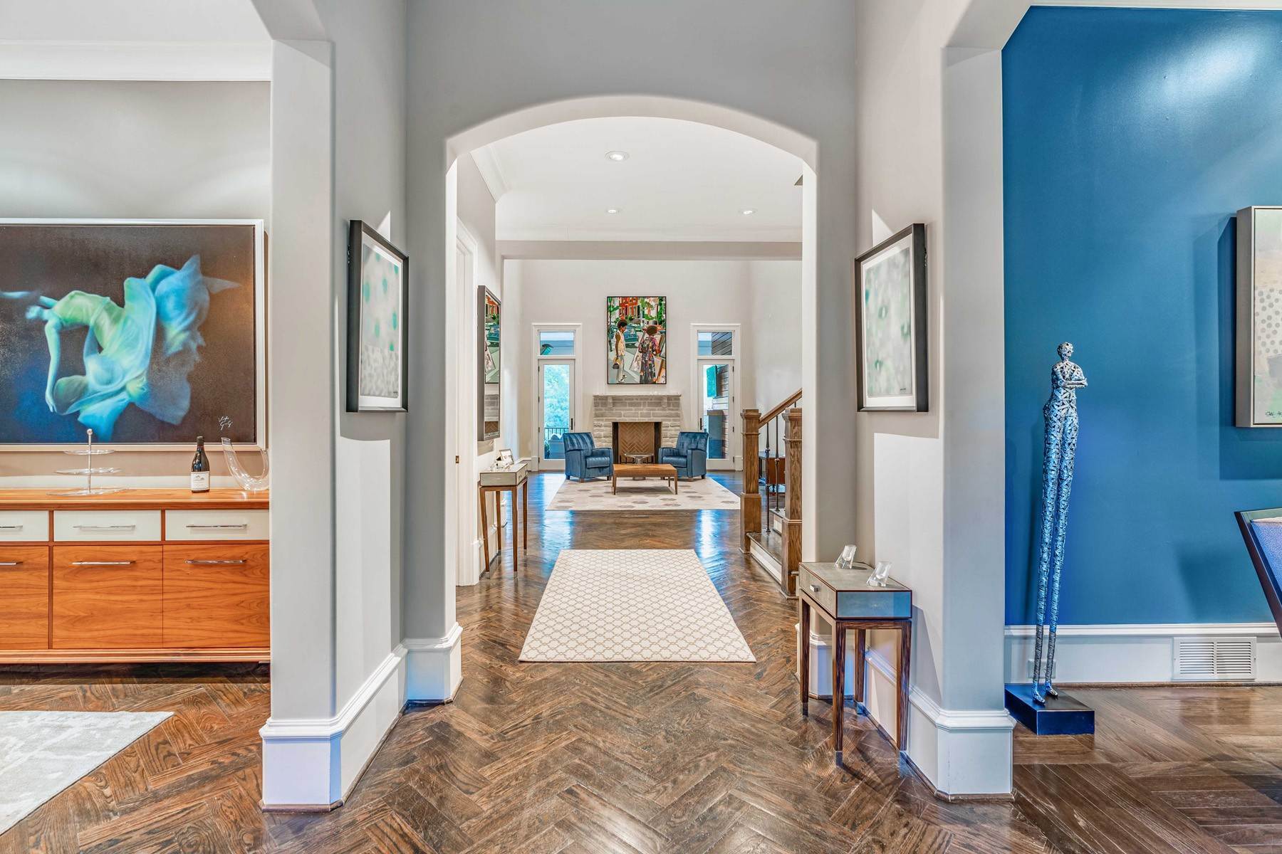 7. Single Family Homes for Sale at Completely Renovated, Move-in Ready, State-of-the-Art French Inspired Home 725 Londonberry Road Sandy Springs, Georgia 30327 United States