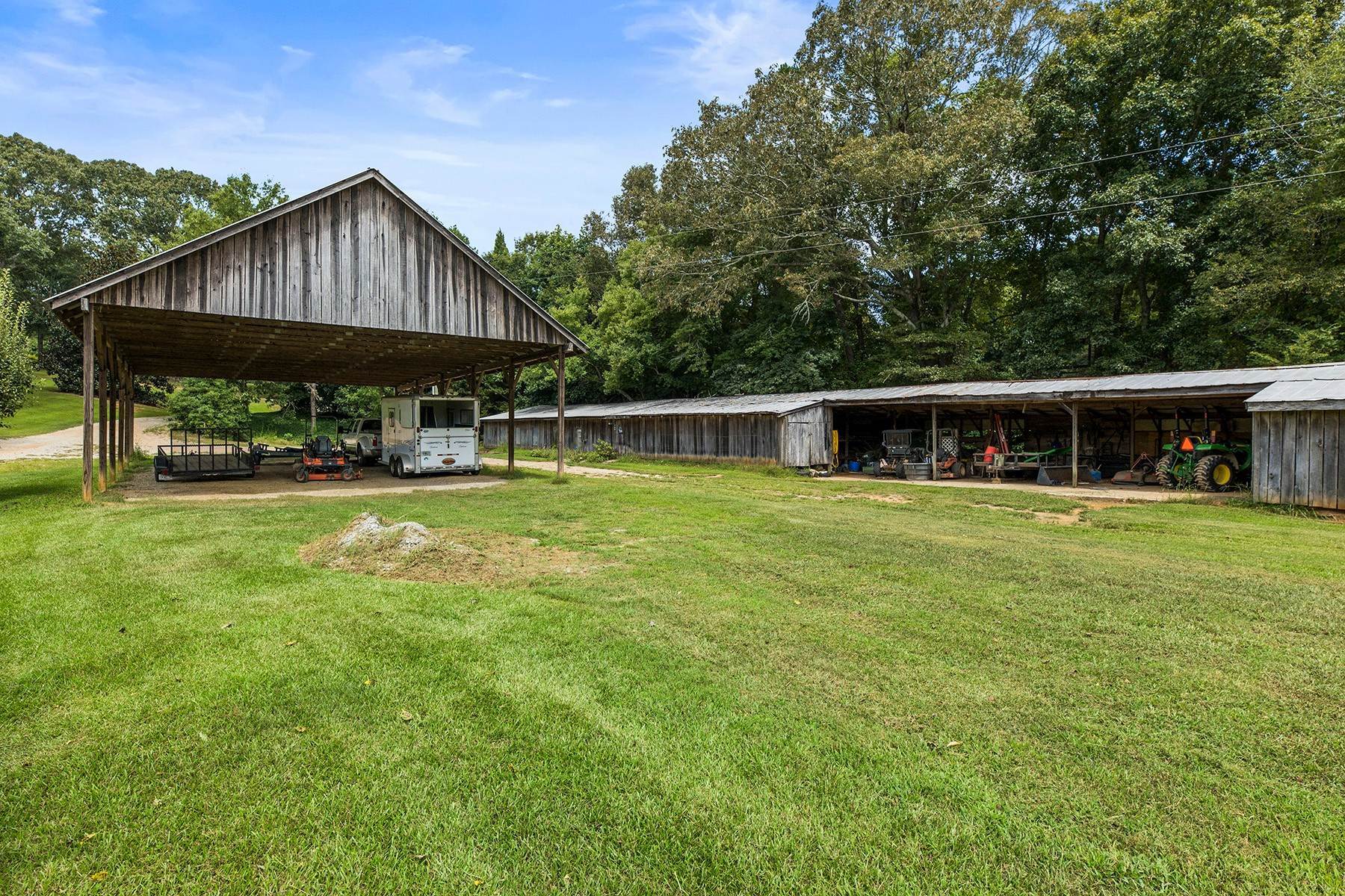 48. Single Family Homes for Sale at First Time On Market 70± Acre Equestrian Farm with Rolling Pastureland 683 Duck Thurmond Road Dawsonville, Georgia 30534 United States