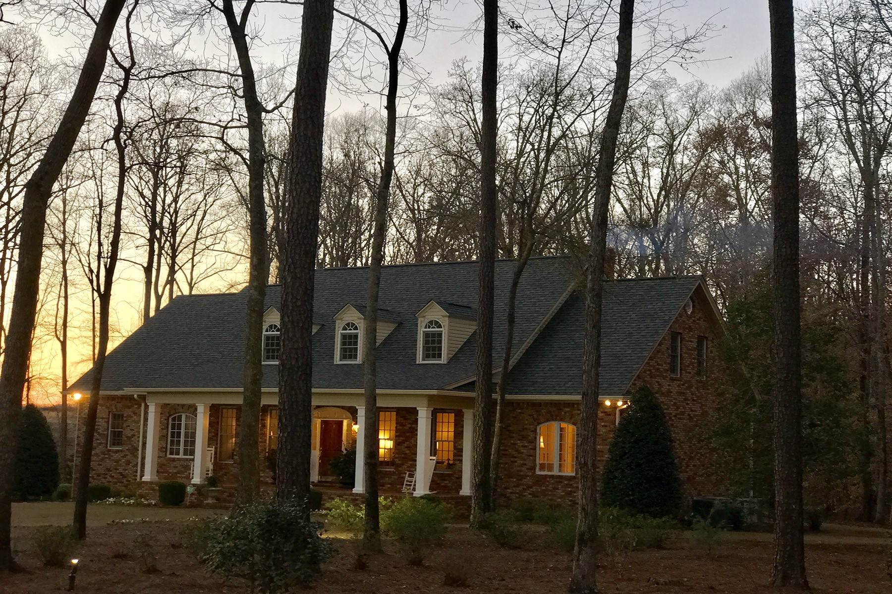 47. Single Family Homes for Sale at Exquisite Estate that Sits on70+/- Acres with Multiple Homes, Pool, and Barn 1537 Ga Highway 15 N Sandersville, Georgia 31082 United States